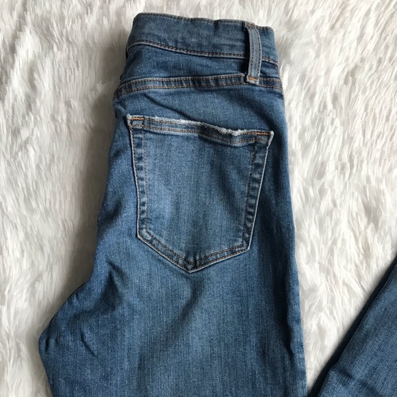 TOPSHOP Moto High Rise Skinny Distressed Jeans - Picture 6 of 6